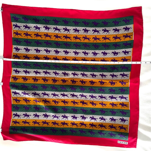 GUCCI Scarf Vintage Equestrian Print Horse & Rider Galloping STUNNING - Picture 9 of 12